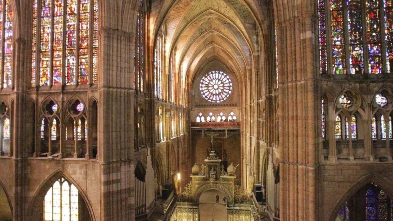 Interior de la Catedral de León.