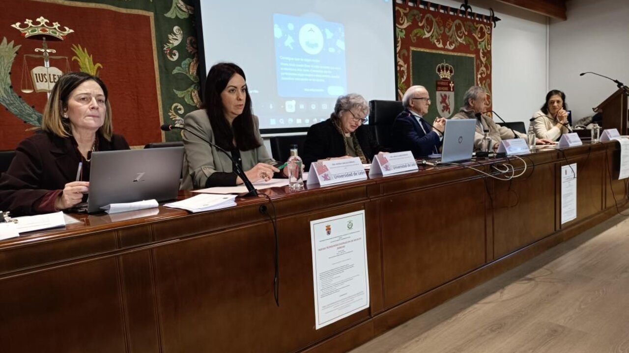 La facultad de Derecho profundiza en la aplicación de las nuevas tecnologías en las aulas.