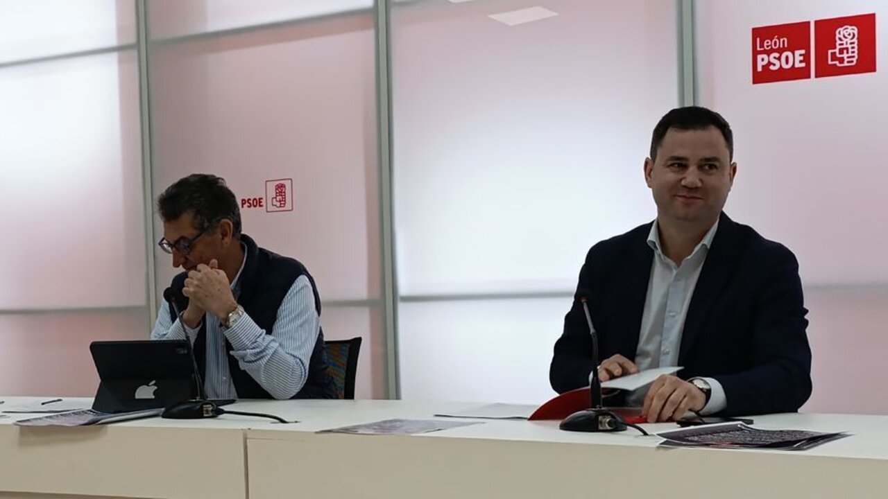 Rueda de prensa PSOE 8