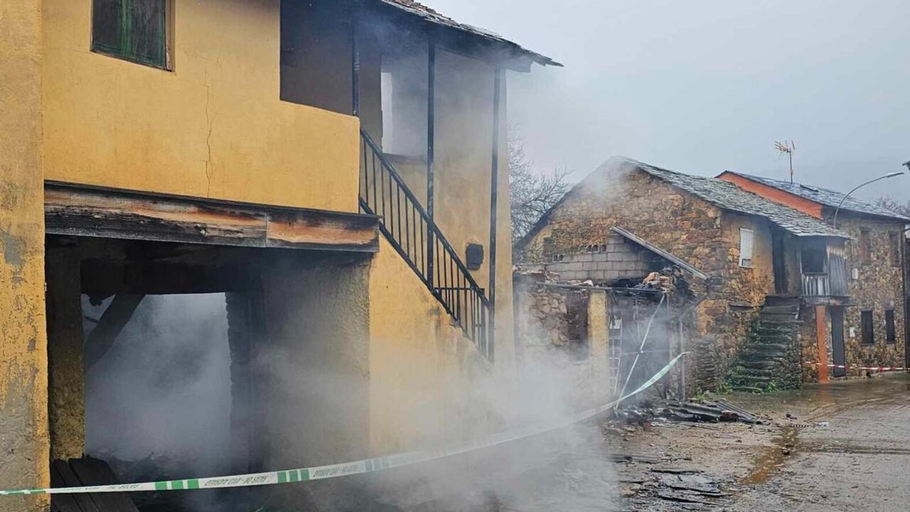 Conmoción en Villar del Monte por un incendio intencionado en la vivienda de la pedánea.