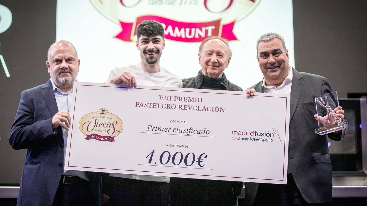 El ponferradino Luis Fernández es el ganador de la séptima edición del Premio Pastelero Revelación de Madrid Fusión Alimentos de España.