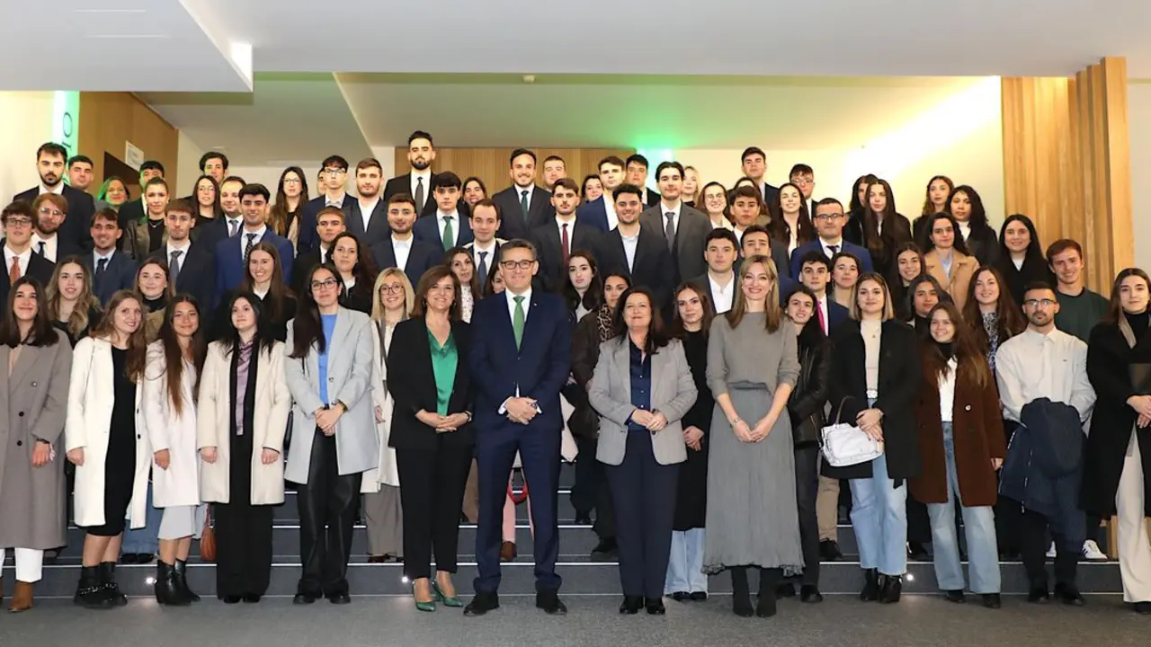 101 estudiantes universitarios comienzan sus prácticas en Eurocaja Rural.