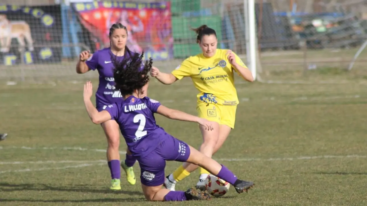 Encuentro entre la Bovedana y el Olímpico femenino. Foto: Aroa Caño.