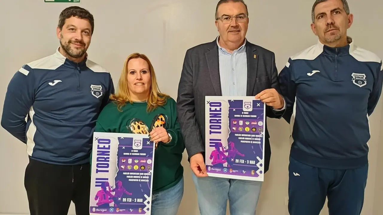 Sariegos se viste de balonmano por Carnaval.