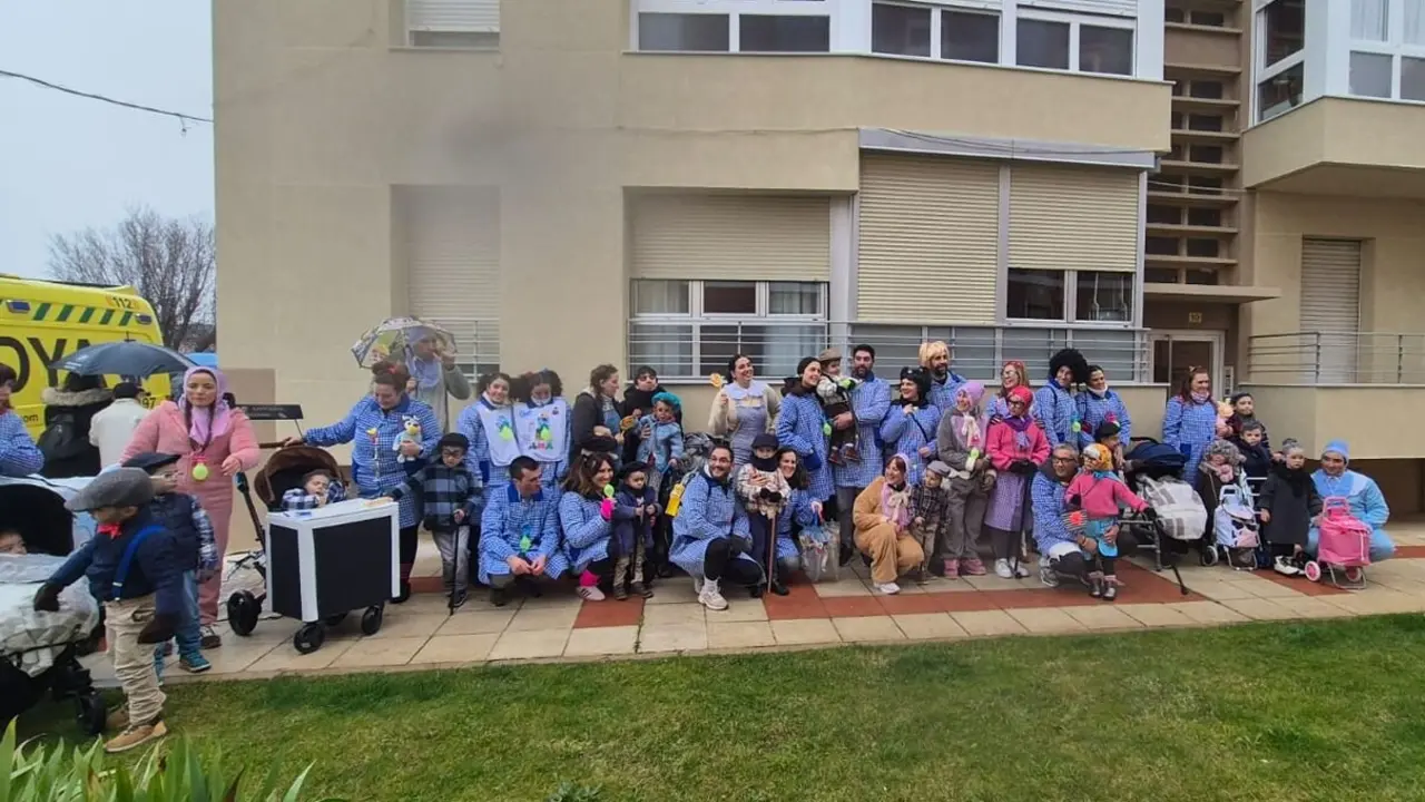 El Grupo del Centro Infantil Garabatos en la cabalgata de San Andrés.