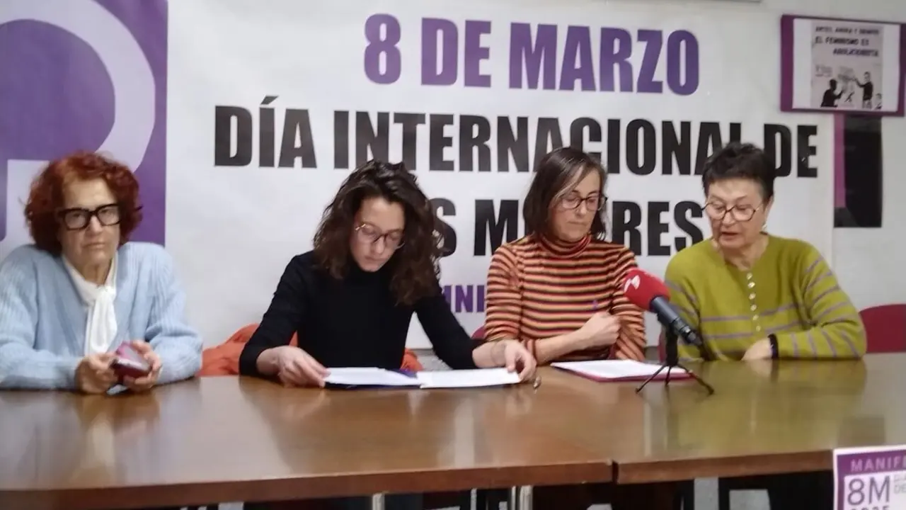 Rueda de prensa del Movimiento Feminista de León.