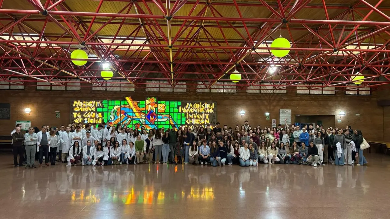 Imagen del acto de esta mañana en la Facultad de Veterinaria.