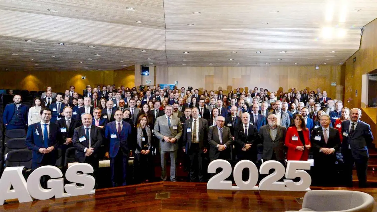 Foto Asamblea General de Socios de Empresa Familiar.