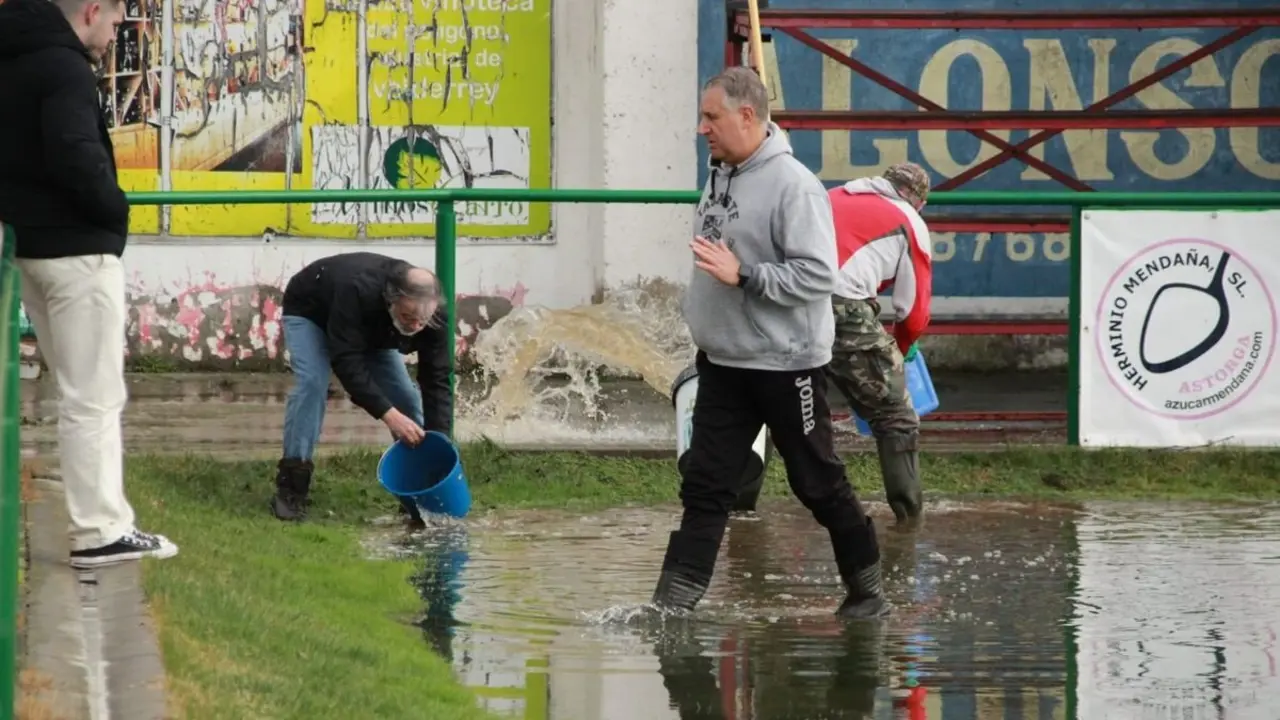 La Eragudina inundada el mismo día del partido.