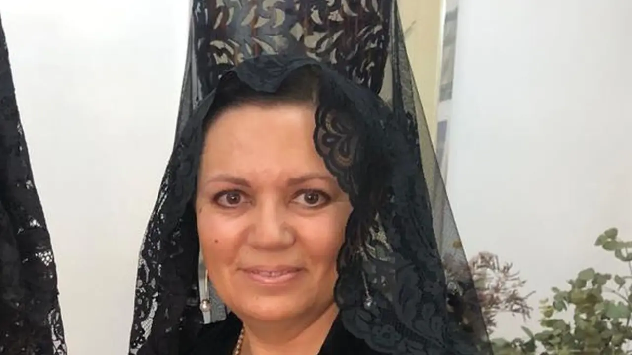 María Jesús, manola de la cofradía Dulce Nombre de Jesús Nazareno.