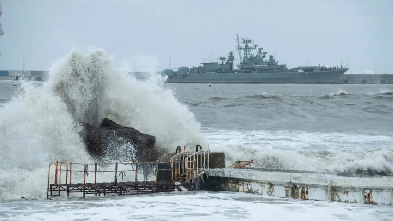 Imagen del movimiento de buques de guerra en el Mar Negro.