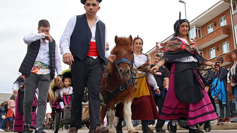 Miles de leoneses se citan con la tradición para homenajear a San Froilán en La Virgen del Camino.