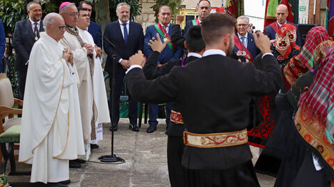 Miles de leoneses se citan con la tradición para homenajear a San Froilán en La Virgen del Camino.