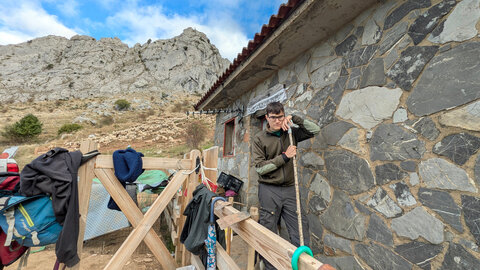 El fotógrafo burgalés Jorge Contreras Soto, autor del libro 'Los guardianes del Puerto de Pandetrave', en León.