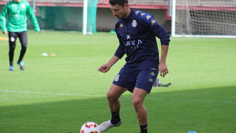 La plantilla de la Cultural y Deportiva Leonesa, durante una de las sesiones de entrenamiento de esta semana (2)