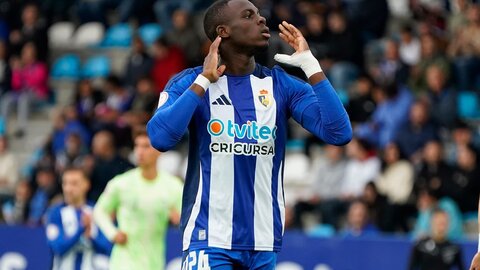 El equipo blanquiazul mereció más ante un gran ejercicio de resistencia blaugrana, con grandes paradas de Astralaga en los minutos finales.