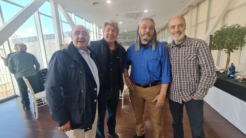 Homenaje de los Veteranos de la Prensa y Radio Deportiva de León al mítico delantero 'Marianín' (15)