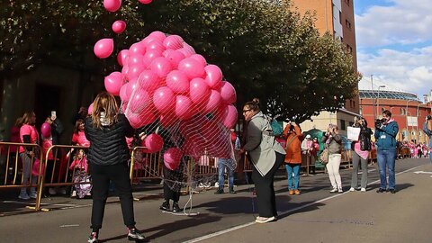 X Carrera de la Mujer Almon-Drasanvi contra el cáncer de mama en León.