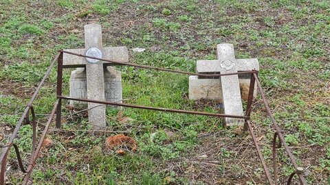 Los leoneses cumplen con la tradición y recuerdan a sus difuntos en Todos los Santos.