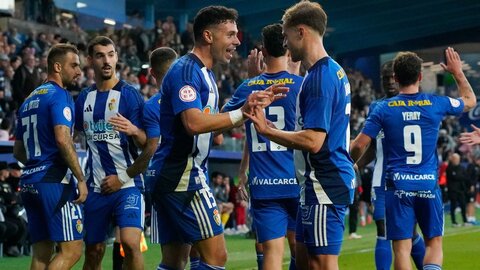 El equipo berciano, con todo a favor, terminó desperdiciando la valiosa diferencia obtenida en la primera mitad con goles de Álvaro Bustos y Sibille