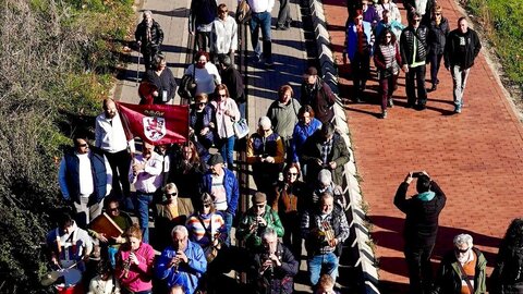 La Plataforma en Defensa del Ferrocarril de Vía Estrecha de León convoca una manifestación para exigir la llegada del tren a la ciudad y mejoras del servicio. Foto: Campillo