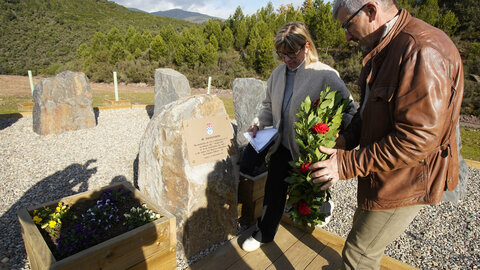 Inauguración el Memorial Minero en recuerdo a los trabajadores fallecidos en el accidente de la mina de Combustibles de Fabero del Grupo Río en Fabero, del que se cumplen 40 años. Foto: César Sánchez