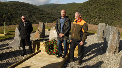 Inauguración el Memorial Minero en recuerdo a los trabajadores fallecidos en el accidente de la mina de Combustibles de Fabero del Grupo Río en Fabero, del que se cumplen 40 años. Foto: César Sánchez