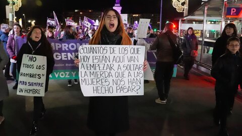 Cientos de personas secundan en León una marcha que denuncia fallos en la sensibilización, prevención, educación y reparación de las víctimas. Foto: Campillo