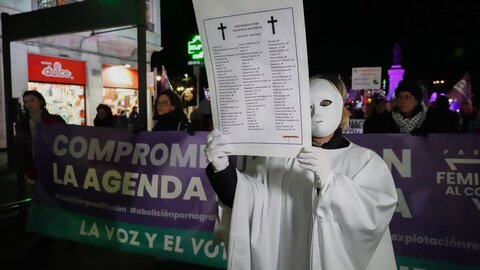 Cientos de personas secundan en León una marcha que denuncia fallos en la sensibilización, prevención, educación y reparación de las víctimas. Foto: Campillo