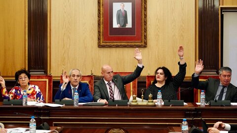 El Ayuntamiento de León celebra el pleno ordinario del mes de noviembre con la aprobación inicial del presupuesto general para 2025. Foto: Campillo