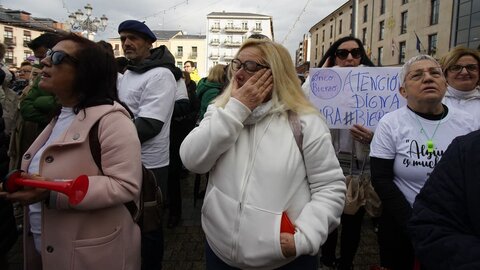 El Bierzo sale a la calle en defensa de la sanidad. 15.000 personas rechazan la actual situación sanitaria en la comarca (8)