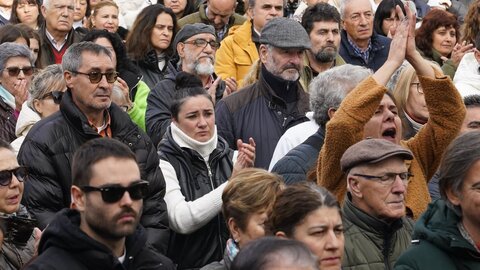 El Bierzo sale a la calle en defensa de la sanidad. 15.000 personas rechazan la actual situación sanitaria en la comarca (16)