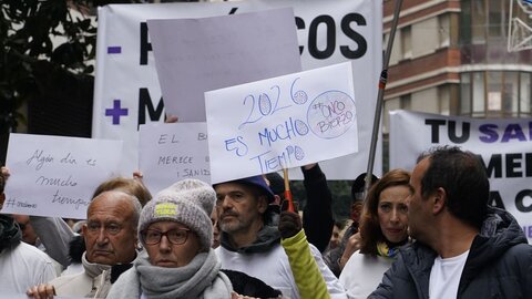 El Bierzo sale a la calle en defensa de la sanidad. 15.000 personas rechazan la actual situación sanitaria en la comarca (24)