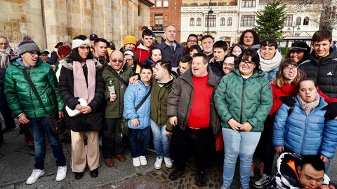 El alcalde de León, José Antonio Diez, preside los actos del Día Internacional de las Personas con Discapacidad. Fotos: Campillo