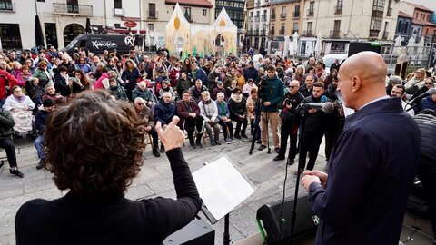 El alcalde de León, José Antonio Diez, preside los actos del Día Internacional de las Personas con Discapacidad. Fotos: Campillo