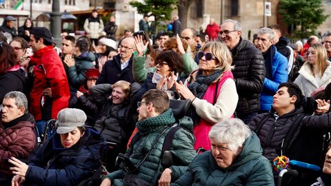 El alcalde de León, José Antonio Diez, preside los actos del Día Internacional de las Personas con Discapacidad. Fotos: Campillo