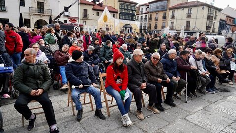 El alcalde de León, José Antonio Diez, preside los actos del Día Internacional de las Personas con Discapacidad. Fotos: Campillo