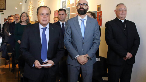 Acto institucional del Día de la Constitución presidido por el alcalde del Ayuntamiento de León, José Antonio Diez; el delegado del Gobierno, Nicanor Sen; el presidente de la Diputación, Gerardo Álvarez Courel; el delegado territorial de la Junta, Eduardo Diego y la presidenta de la Audiencia Provincial, Ana del Ser. Foto: Peio García