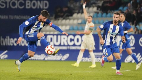 Una gran Ponferradina empata al límite gana a los penaltis y se medirá a un Primera. El equipo berciano se mantiene en la Copa tras superar un partido vibrante cargado de altibajos y en el que ofreció una buena versión.