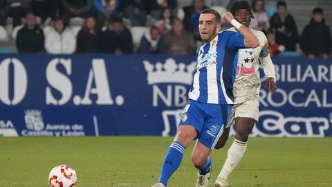 Una gran Ponferradina empata al límite gana a los penaltis y se medirá a un Primera. El equipo berciano se mantiene en la Copa tras superar un partido vibrante cargado de altibajos y en el que ofreció una buena versión.