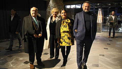 Dos centenares de personas completan el aforo de la Finca Valdemora de La Bañeza para degustar el menú elaborado por los 21 cocineros con Estrella Michelín de la Comunidad.