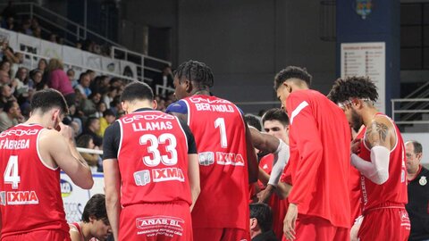 La Cultural de Baloncesto remonta a lo grande y logra una gran victoria ante el Clínica Ponferrada. Fotos CyD Leonesa | B. Ponferrada