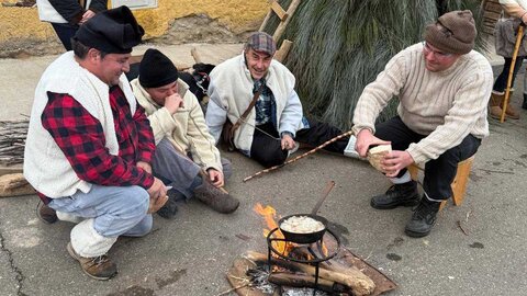 La junta vecinal de Villalobar organiza por segundo año consecutivo este Belén fruto del empeño y la imaginación de sus vecinos.