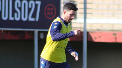 La plantilla de la Cultural y Deportiva leonesa se enfrenta este fin de semana al Barça Atlétic después de una semana de entrenamientos tras el parón navideño. Fotos: CyD Leonesa.