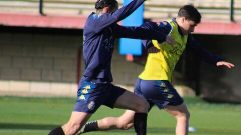 La plantilla de la Cultural y Deportiva leonesa se enfrenta este fin de semana al Barça Atlétic después de una semana de entrenamientos tras el parón navideño. Fotos: CyD Leonesa.