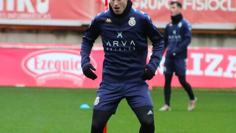 La plantilla de la Cultural y Deportiva leonesa se enfrenta este fin de semana al Barça Atlétic después de una semana de entrenamientos tras el parón navideño. Fotos: CyD Leonesa.