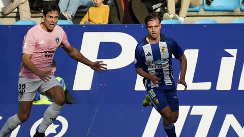 Dolorosa derrota de la Ponferradina ante el Sestao (1-2). El equipo de Javi Rey, que contaba con todo a su favor, 'pincha' en el tramo final del encuentro, pierde su ventaja y termina encajando una dolorosa derrota ante su afición.