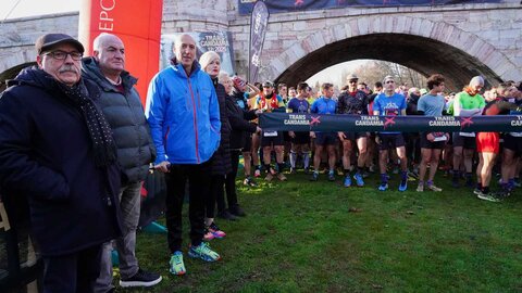 La ciudad de León ha acogido este domingo la decimotercera edición de la carrera Trascandamia, que abre el calendario deportivo del año con salida y llegada en el Puente Romano de Puente Castro y para la que se han inscrito unas 700 personas. Fotos: Campillo | Ayto León