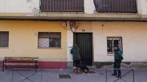 Un hombre mata a puñaladas a la pareja de su ex en Viana de Cega (Valladolid), tras acceder a su domicilio de madrugada. Foto: Miriam Chacón.