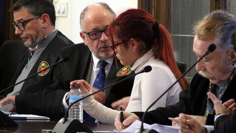 Los acusados por la muerte violenta de una prostituta en Cembranos en 2021 llegan a la Audiencia Provincial de León. Foto: Peio García.